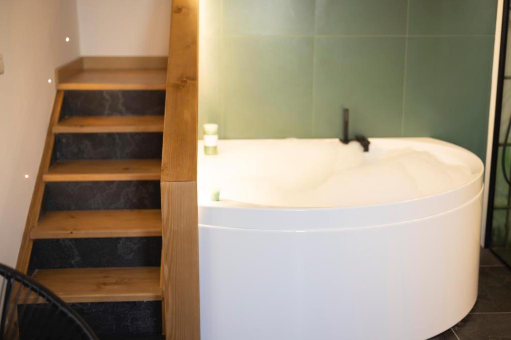 Bed and Breakfast Bali Aqua&Charme Гаэта Экстерьер фото